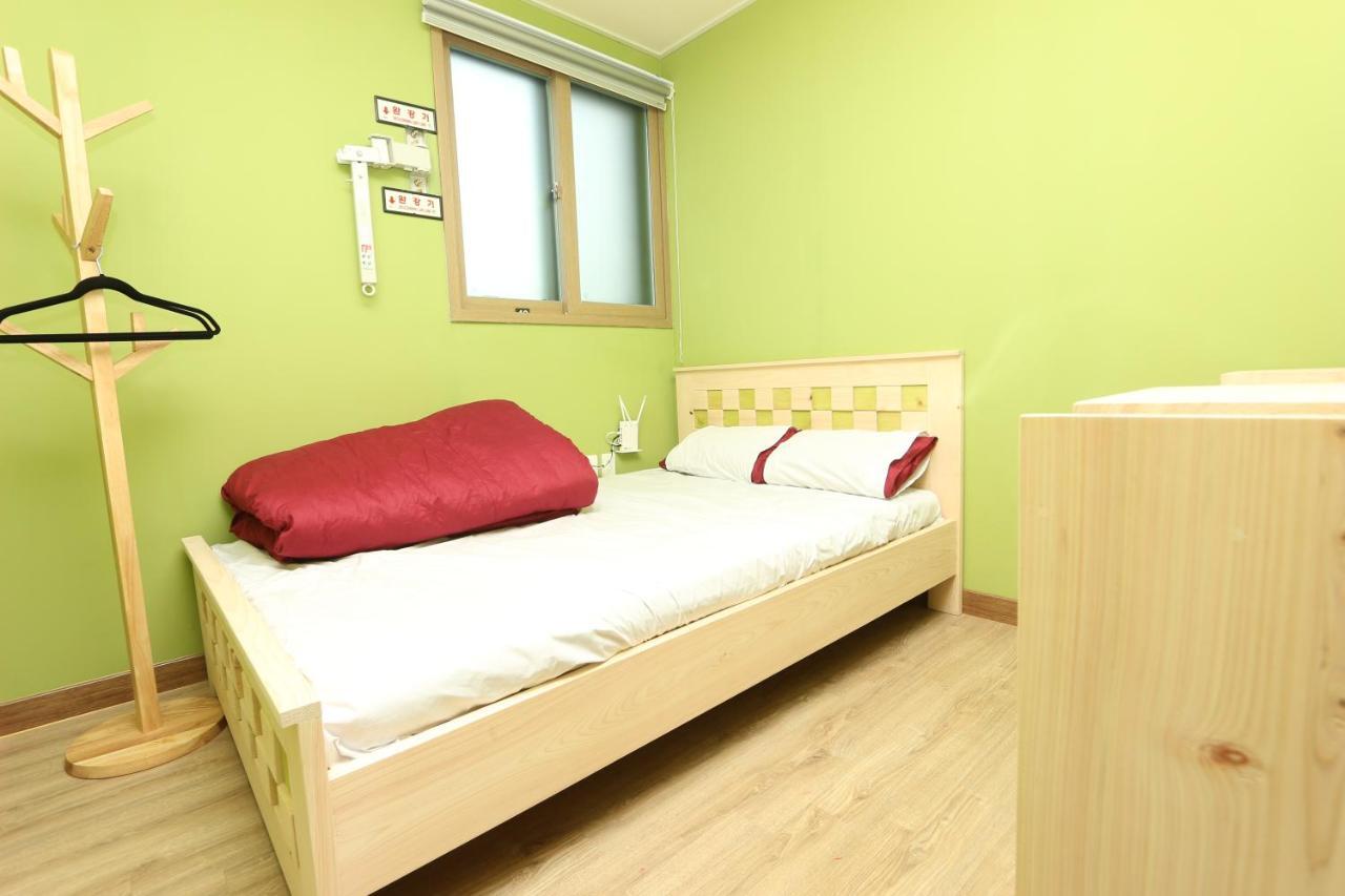 Daegu Midtown Hostel Buitenkant foto